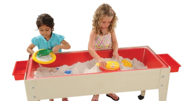 Choosing a Sand and Water Table | Kaplan Early Learning Company