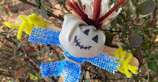 Read full post: Autumn Scarecrow Craft