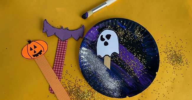 Halloween Paper Plate Puppet Theater